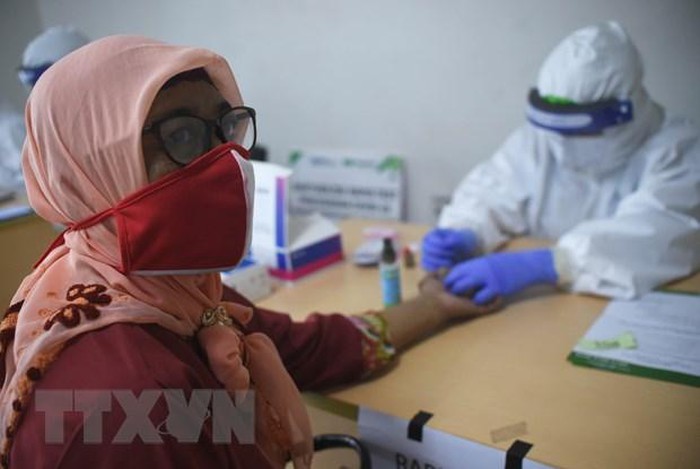 COVID-19: Số ca nhiễm mới tiếp tục tăng mạnh tại nhiều nước châu Á