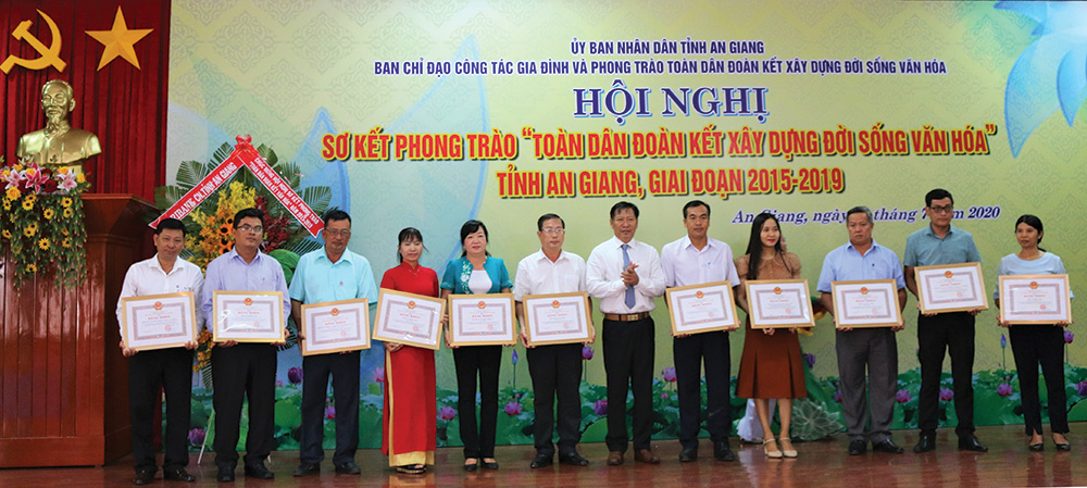 Nâng chất phong trào “Toàn dân đoàn kết xây dựng đời sống văn hóa”