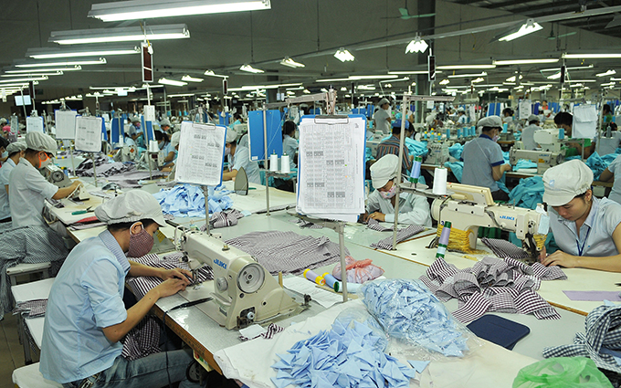 Phục hồi sản xuất, kinh doanh, giữ việc làm cho người lao động