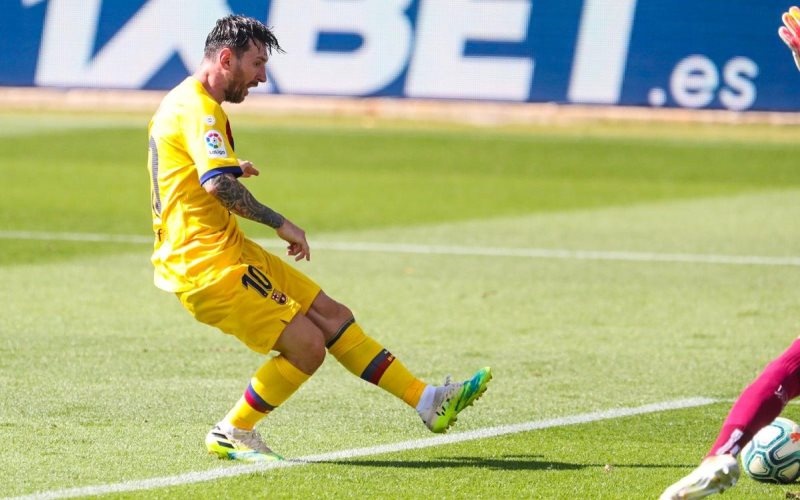 Messi phá kỷ lục trong ngày La Liga hạ màn