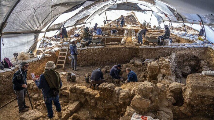 Israel phát hiện trung tâm lưu trữ 2.700 năm tuổi
