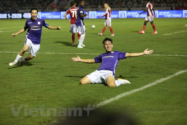 Công Phượng bị từ chối penalty, TP.HCM thua tan nát trước Hà Nội FC