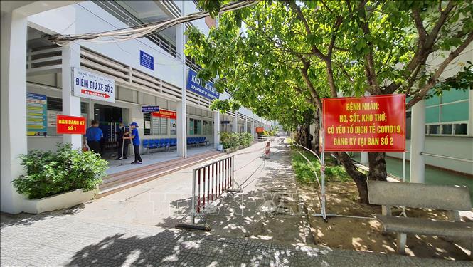 Đà Nẵng: Giữ khoảng cách tối thiểu 1 mét khi tiếp xúc, không tập trung quá 30 người