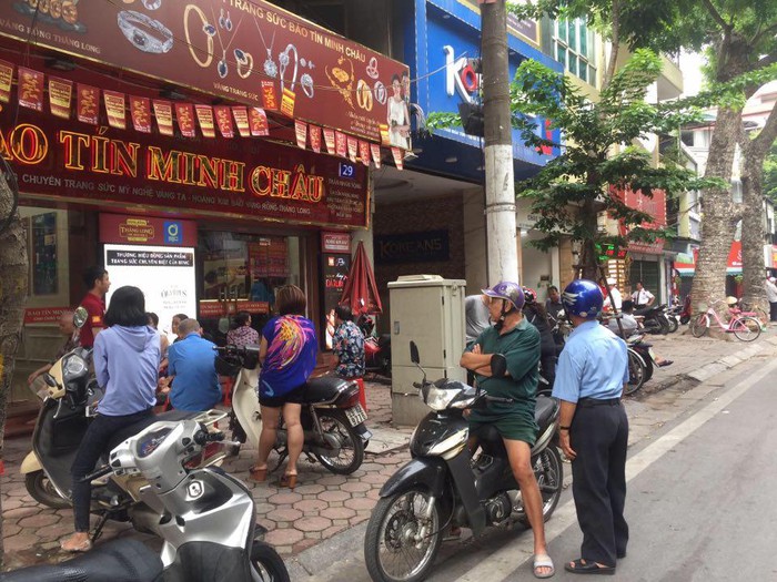 Giá vàng hướng mốc kỷ lục 57 triệu đồng/lượng