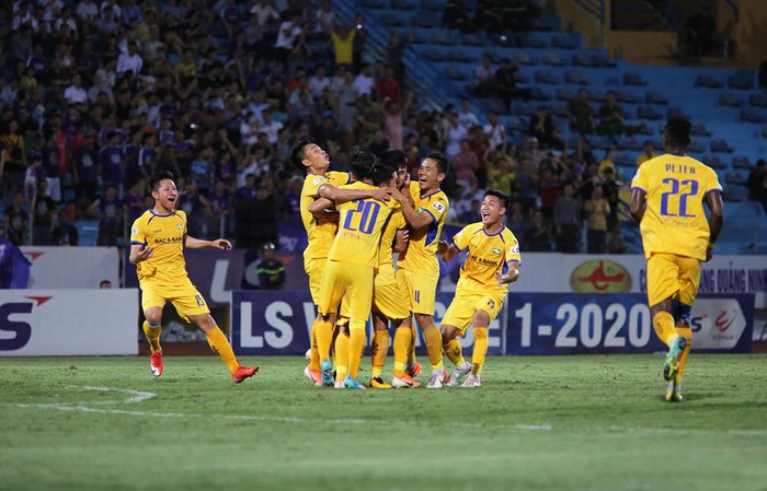 Nhiều CLB đề xuất kết thúc V-League 2020
