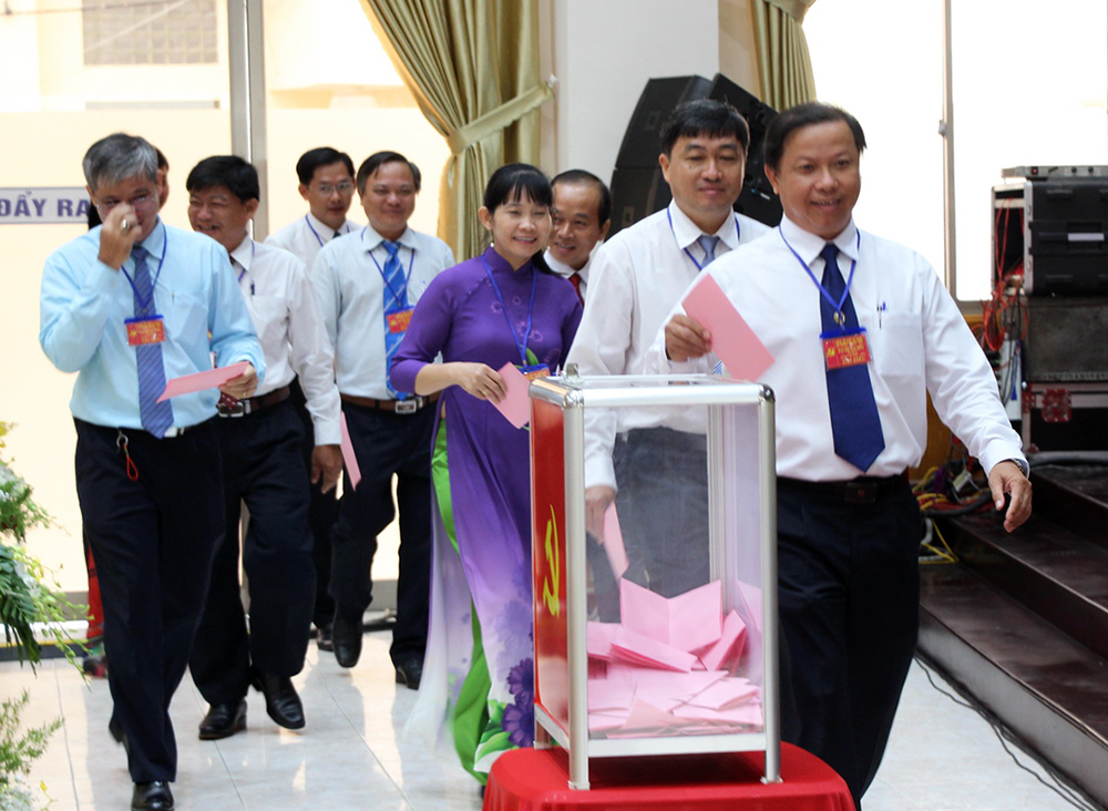 Đồng chí Thái Minh Hiển tái đắc cử Bí thư Đảng ủy Khối Cơ quan và Doanh nghiệp tỉnh An Giang lần thứ X (nhiệm kỳ 2020-2025)