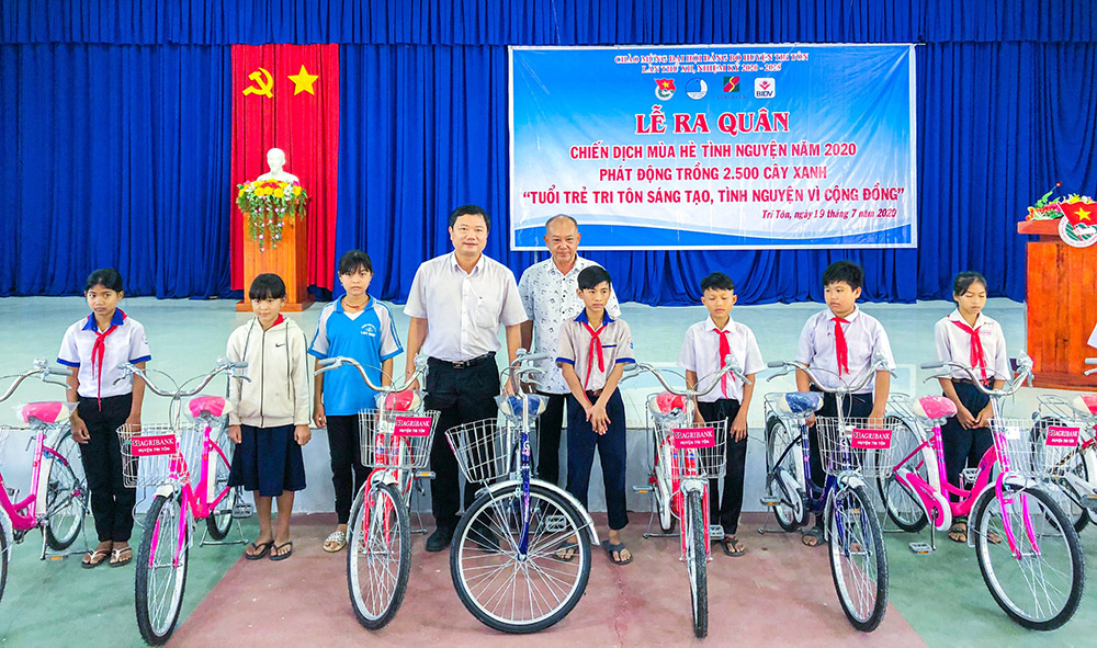 Thanh niên Tri Tôn với chiến dịch "Mùa hè tình nguyện"
