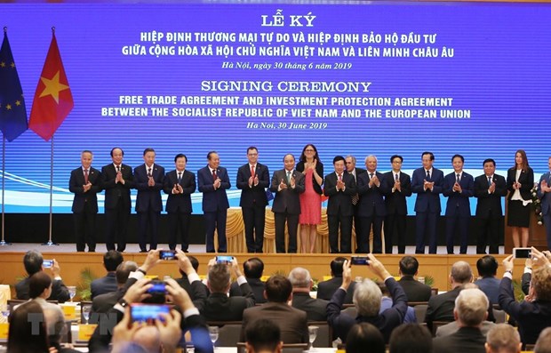 Việt Nam trở thành 'miền đất hứa' thu hút các doanh nghiệp FDI