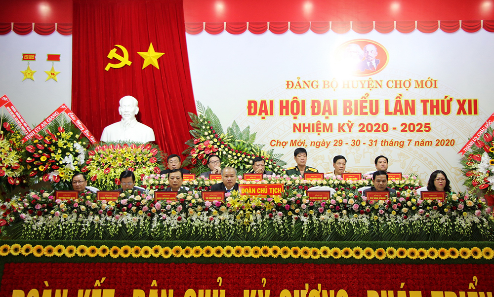 Khai mạc Đại hội đại biểu Đảng bộ huyện Chợ Mới lần thứ XII (nhiệm kỳ 2020 - 2025)