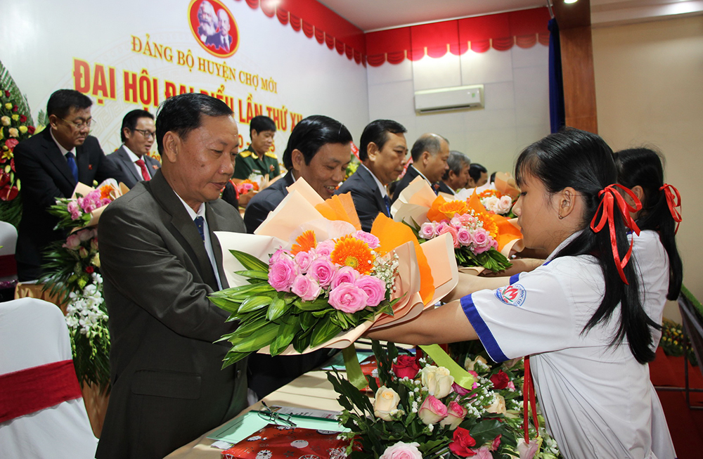 Khai mạc Đại hội đại biểu Đảng bộ huyện Chợ Mới lần thứ XII (nhiệm kỳ 2020 - 2025)