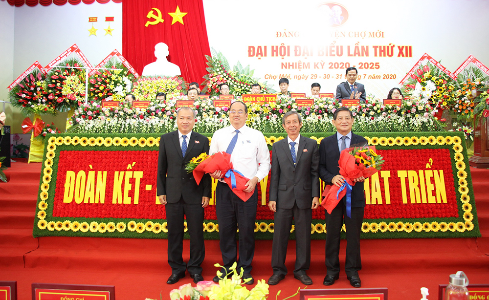 Khai mạc Đại hội đại biểu Đảng bộ huyện Chợ Mới lần thứ XII (nhiệm kỳ 2020 - 2025)