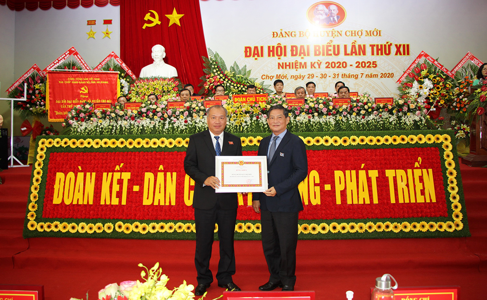 Khai mạc Đại hội đại biểu Đảng bộ huyện Chợ Mới lần thứ XII (nhiệm kỳ 2020 - 2025)