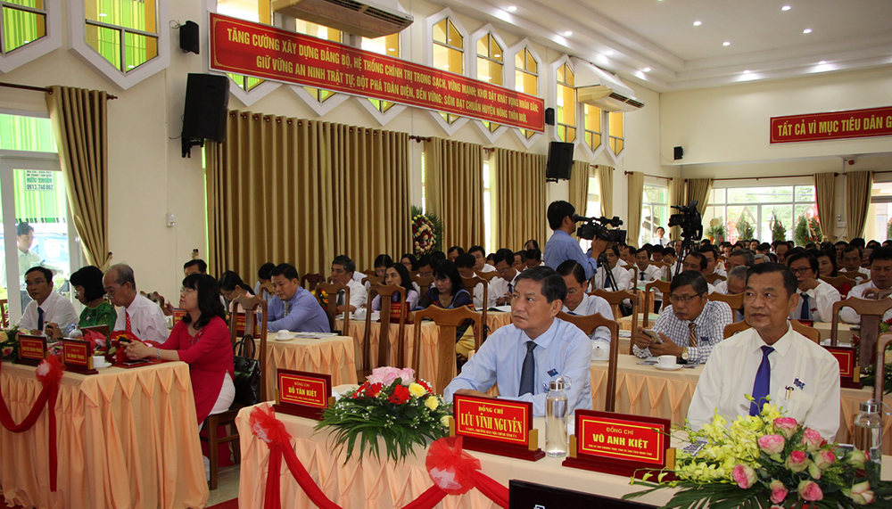 Đồng chí Võ Nguyên Nam tái đắc cử Bí thư Huyện ủy Chợ Mới khóa XII (nhiệm kỳ 2020-2025)