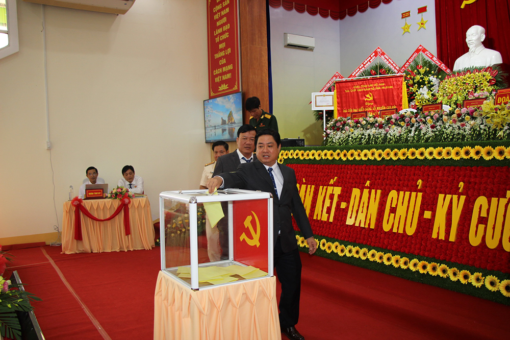 Đồng chí Võ Nguyên Nam tái đắc cử Bí thư Huyện ủy Chợ Mới khóa XII (nhiệm kỳ 2020-2025)