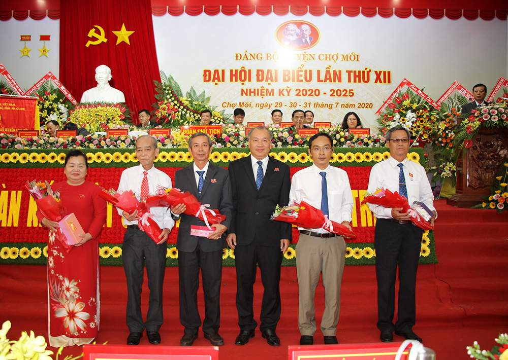 Đồng chí Võ Nguyên Nam tái đắc cử Bí thư Huyện ủy Chợ Mới khóa XII (nhiệm kỳ 2020-2025)