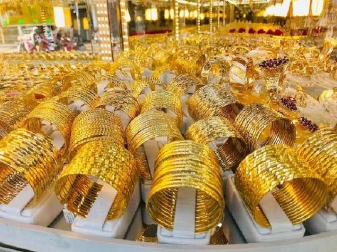 Giá vàng hôm nay 2-8: Vàng vẫn neo ở ngưỡng cao kỷ lục