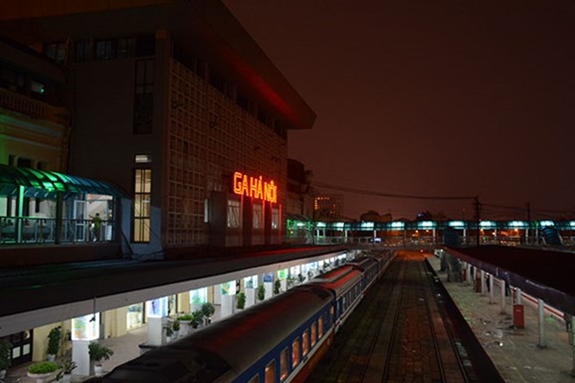 Đường sắt giảm giá vé cho học sinh đi thi và nhập học