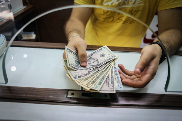 ADB: Nguồn kiều hối của các nước châu Á suy giảm do COVID-19