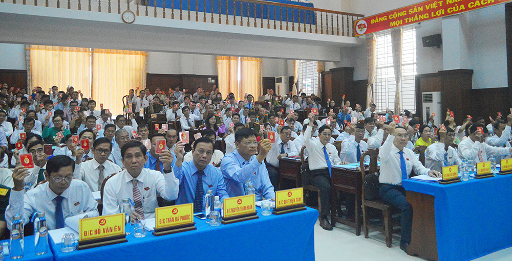 Phiên trù bị Đại hội Đảng bộ huyện Tịnh Biên lần thứ XII (nhiệm kỳ 2020-2025)