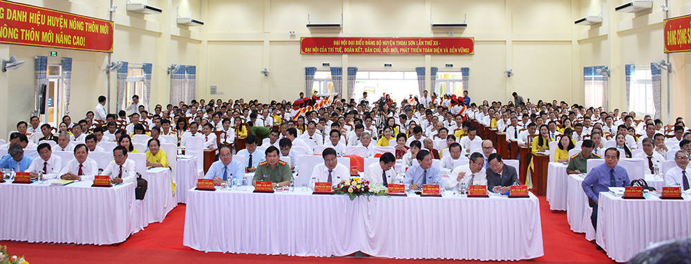 Khai mạc Đại hội đại biểu Đảng bộ huyện Thoại Sơn lần thứ XII (nhiệm kỳ 2020 – 2025)