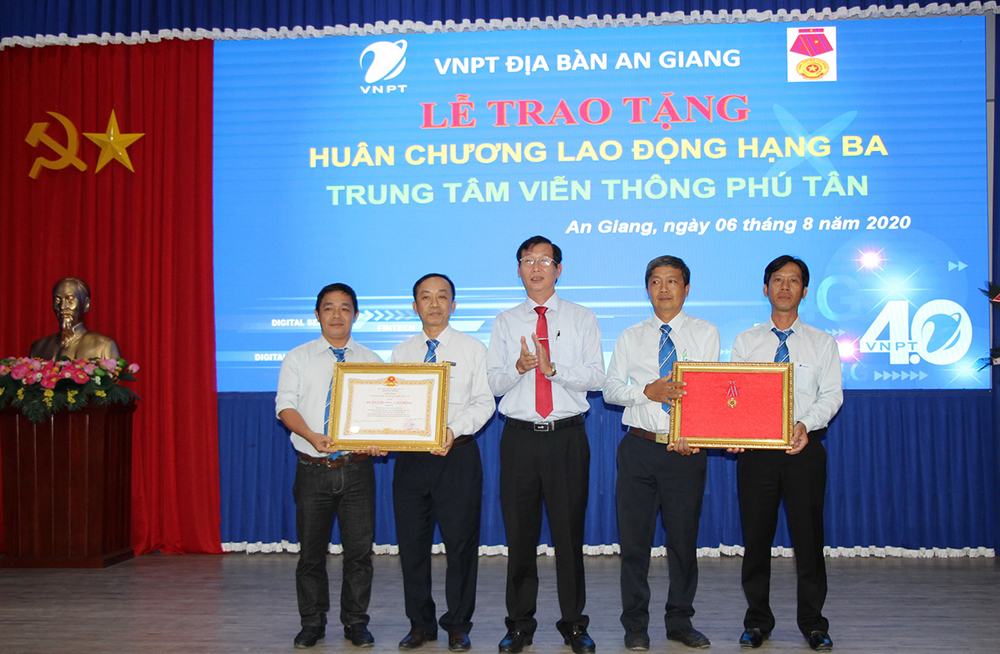 VNPT An Giang tuyên dương 102 tập thể, cá nhân điển hình tiên tiến