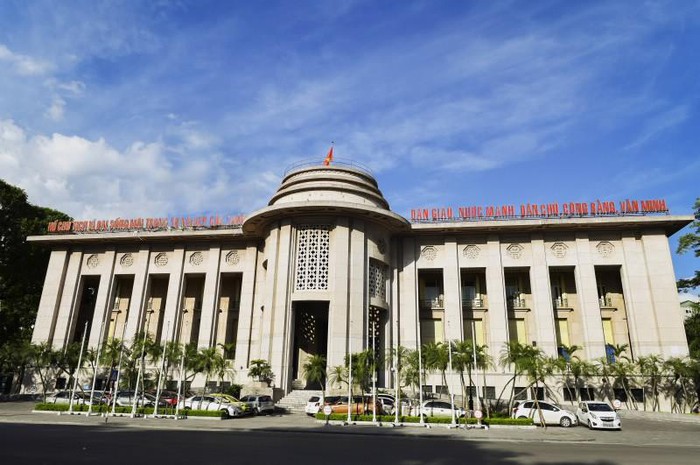 Ngân hàng Nhà nước bất ngờ giảm thêm lãi suất điều hành