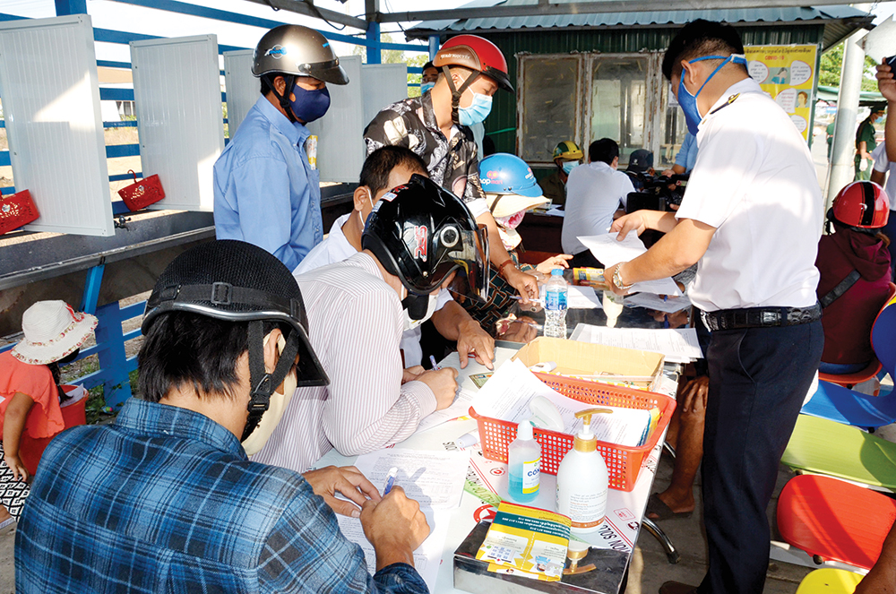 Kiên quyết ngăn chặn dịch bệnh COVID-19