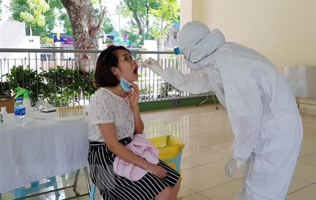 Thủ tướng: Các địa phương phải bảo đảm đủ sinh phẩm phục vụ xét nghiệm