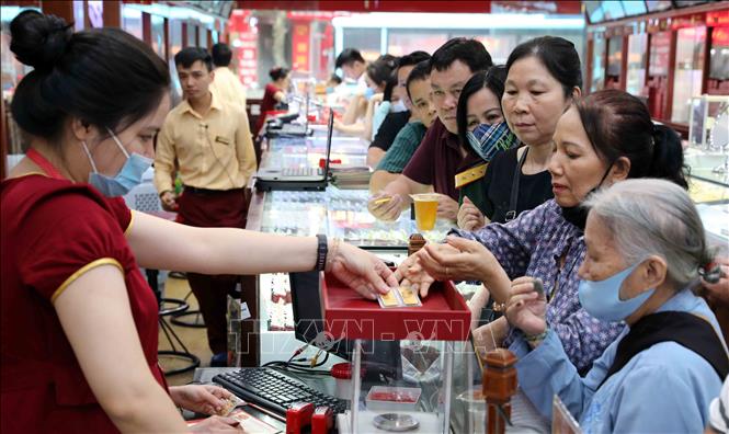 Dự báo giá vàng tiếp tục đi lên trong ngắn hạn