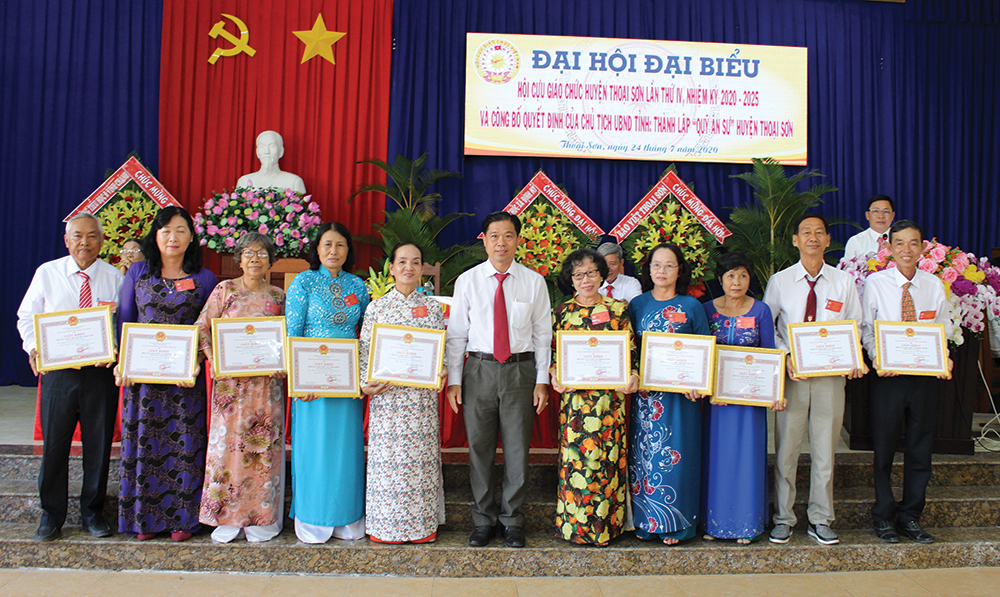 Phát huy truyền thống nghề giáo