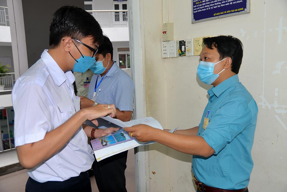 Kỳ thi tốt nghiệp THPT 2020: Đề Vật lý, Hóa học phân hóa cao, đề Sinh học dài