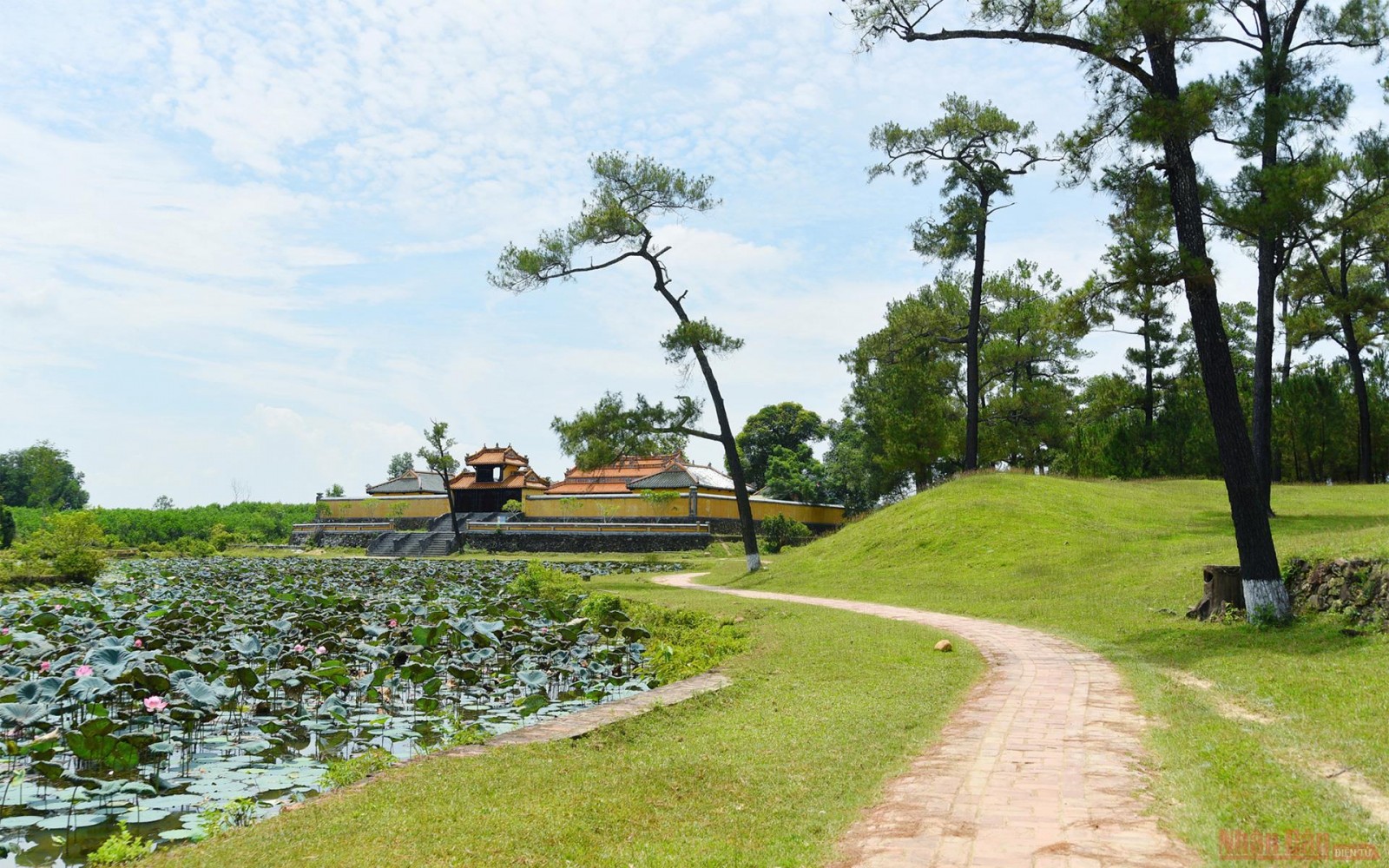 Lăng Gia Long, nơi an nghỉ của vị vua đầu tiên triều Nguyễn
