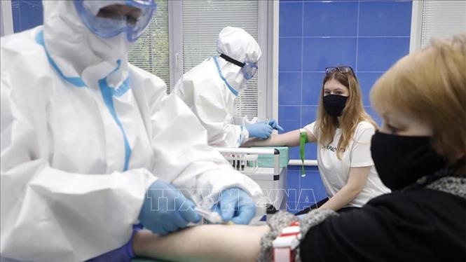 Dư luận quốc tế quan tâm đến vaccine phòng COVID-19 đầu tiên của Nga