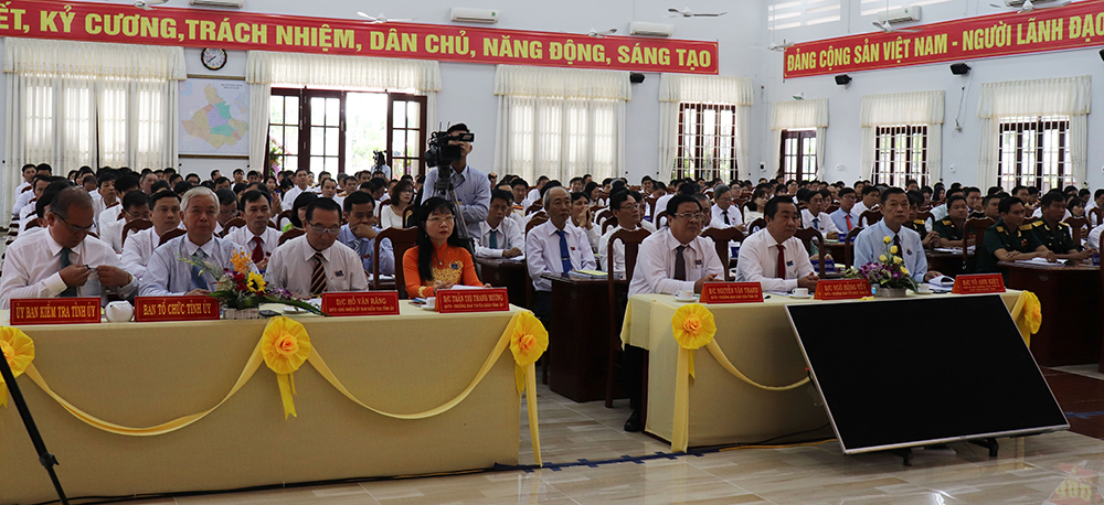 Khai mạc Đại hội Đại biểu Đảng bộ huyện Phú Tân lần thứ XII (nhiệm kỳ 2020-2025)