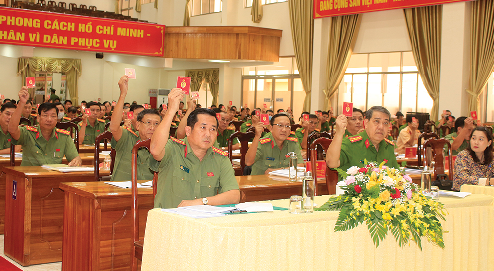 Tập trung xây dựng Đảng bộ Công an An Giang trong sạch, vững mạnh về mọi mặt
