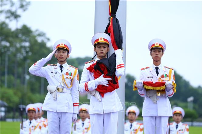 Lễ thượng cờ rủ Quốc tang nguyên Tổng Bí thư Lê Khả Phiêu