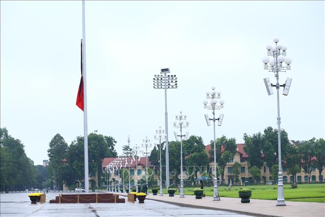 Lễ thượng cờ rủ Quốc tang nguyên Tổng Bí thư Lê Khả Phiêu