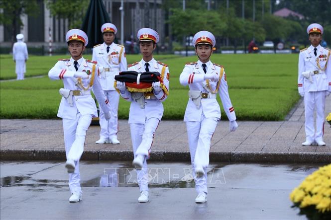 Lễ thượng cờ rủ Quốc tang nguyên Tổng Bí thư Lê Khả Phiêu