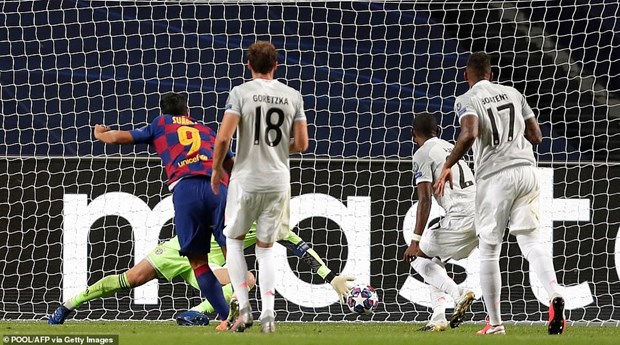 Hủy diệt Barcelona 8-2, Bayern Munich hiên ngang vào bán kết