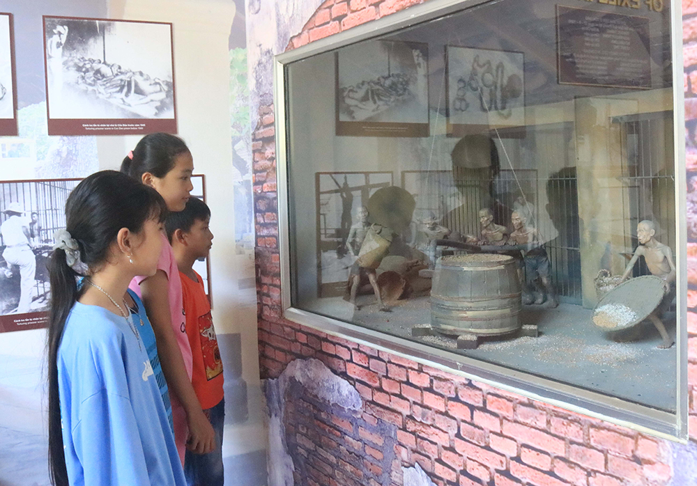 Tháng tám, về thăm Khu lưu niệm Chủ tịch Tôn Đức Thắng