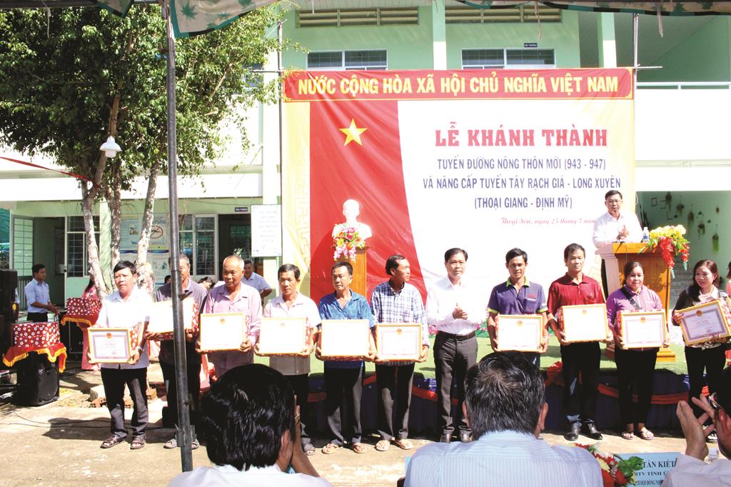 Thi đua yêu nước bằng những việc làm cụ thể
