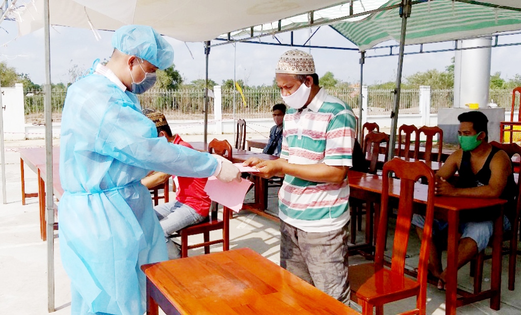 Đoàn kết ứng phó đại dịch COVID-19