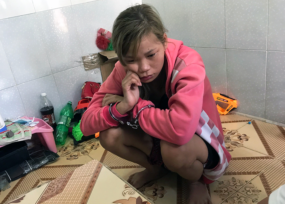 Phát hiện, bắt đối tượng mua bán ma túy