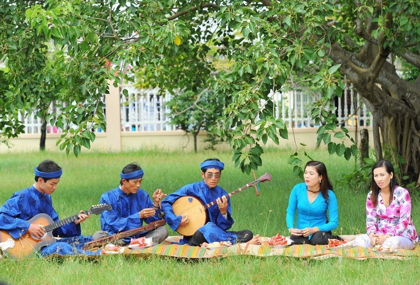 Bảo tồn và phát huy di sản thế giới Đờn ca tài tử Nam Bộ