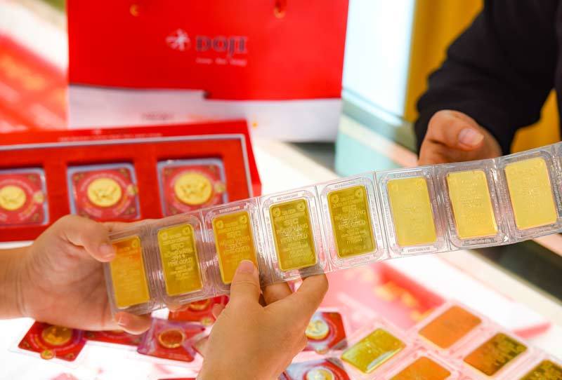 Giá vàng hôm nay 3-9: Lo ngại cuộc chiến mới, vàng tụt giảm