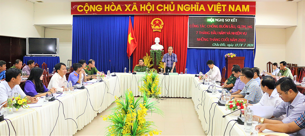 Châu Đốc quyết tâm đấu tranh phòng, chống buôn lậu