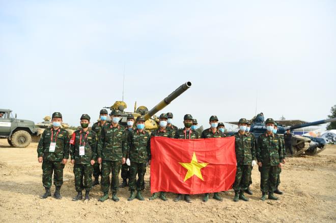 Đội tuyển xe tăng Việt Nam vô địch Tank Biathlon 2020