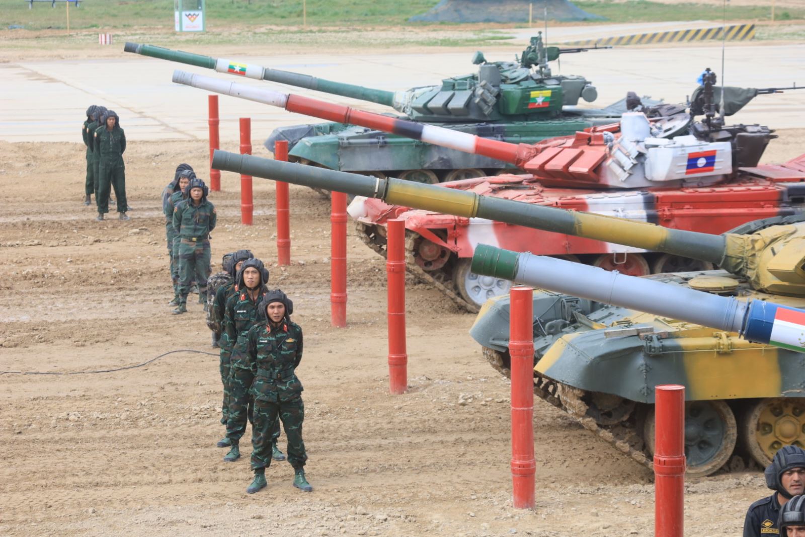 Đội tuyển xe tăng Việt Nam bước vào thi đấu chung kết Tank Biathlon