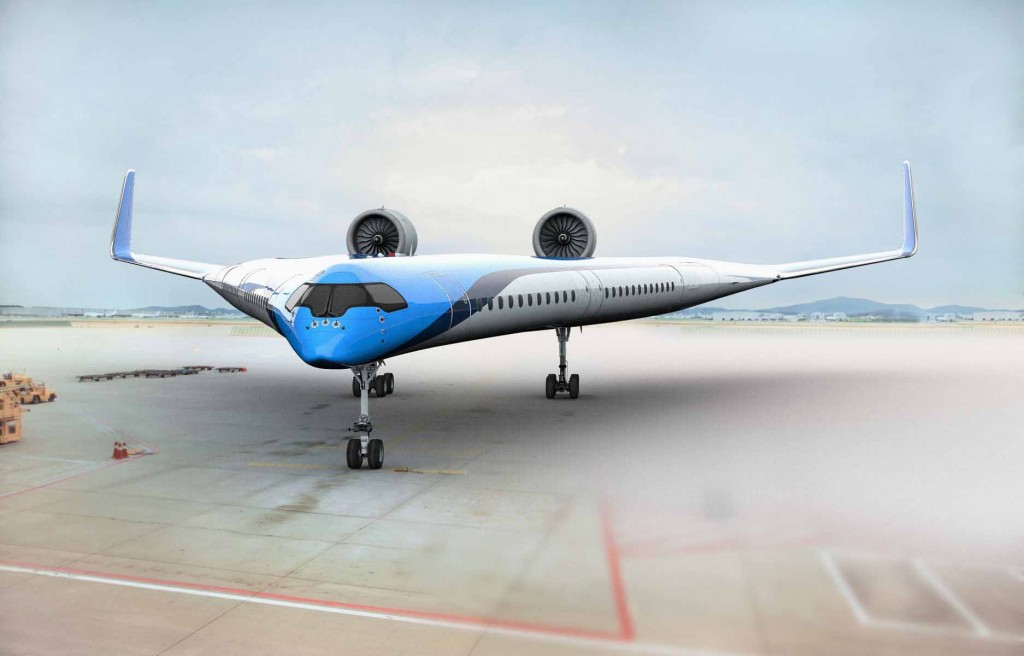 Bộ sưu tập mô hình máy bay khủng của chàng trai 10x ở Hà Nội gây sốt mạng   Báo Dân trí