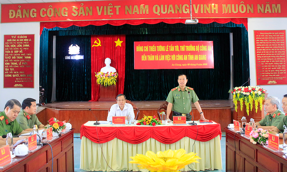 Thiếu tướng Lê Tấn Tới, Thứ trưởng Bộ Công an làm việc với Công an tỉnh An Giang